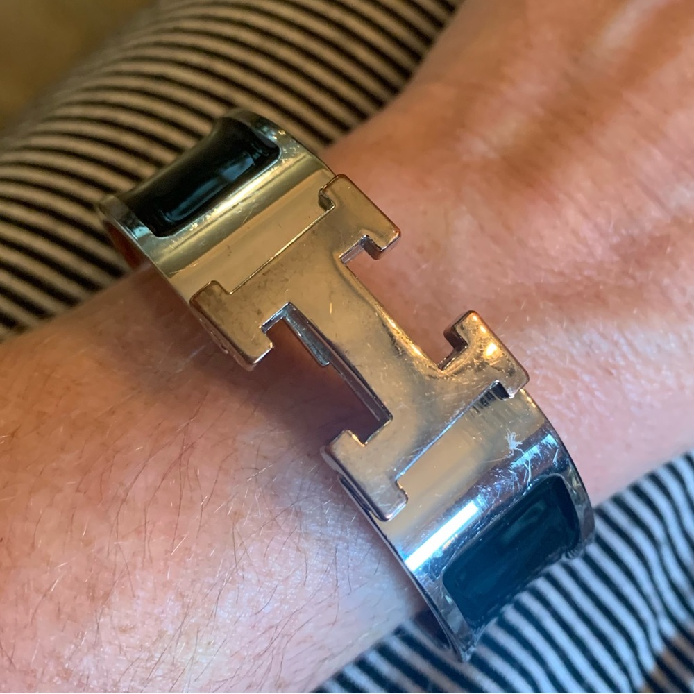 H bracelet